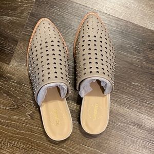 Arider Girl slip ons